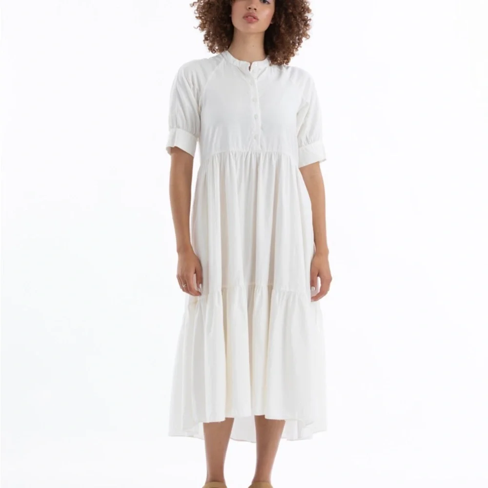 Ali Golden Raglan Tiered White Dress in Bone - Picture 2 of 5
